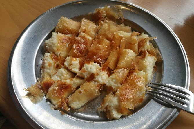 Walking “Food tasting tour” in the town of Chania - The Knife-Making and Herbs Stops: Not Just “More Food”