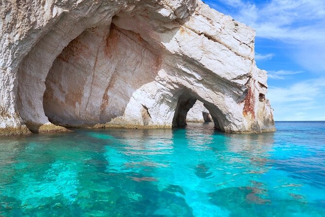 Zakynthos Blue Caves and Navagio bay - Agios Nikolaos Departure: The Coast Warm-Up Segment